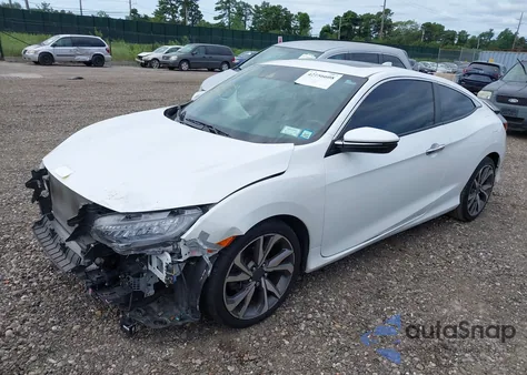 2020 Honda Civic Touring z USA, uszkodzony, nr VIN 2HGFC3B97LH351889